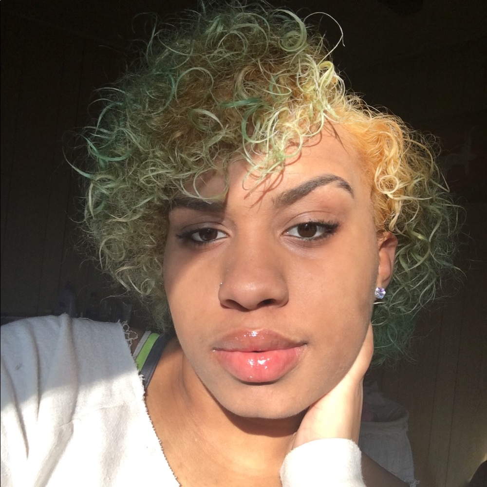 Meet your Posher, Chavonne